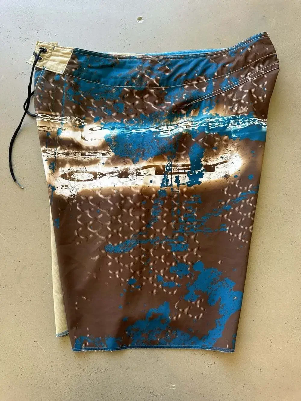 Oakley Vintage Two-Tone Splatter Print Surf Boardshorts